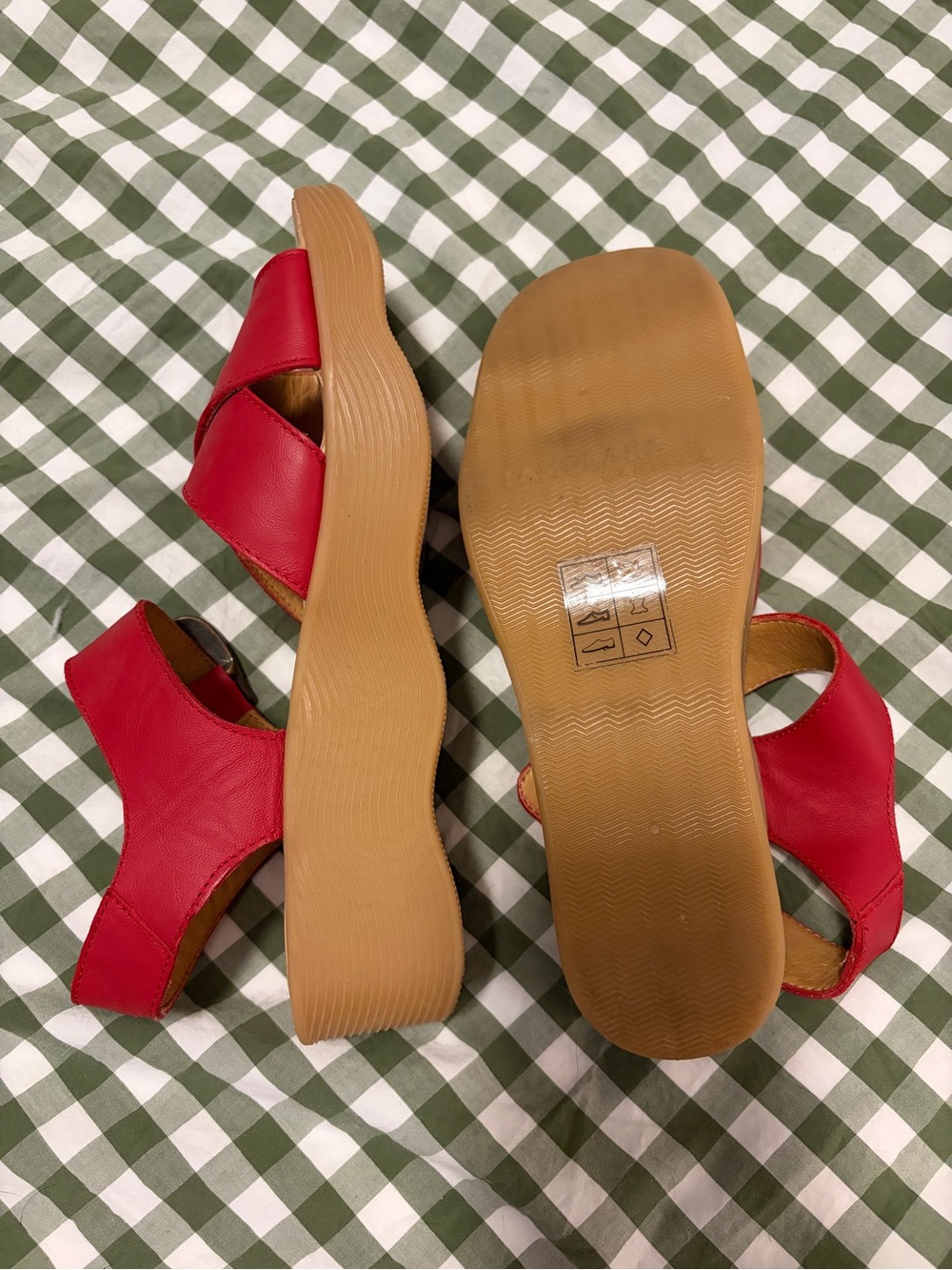 Famolare Red Suede Crisscross Sandal - Size 8 - Picture 3 of 5